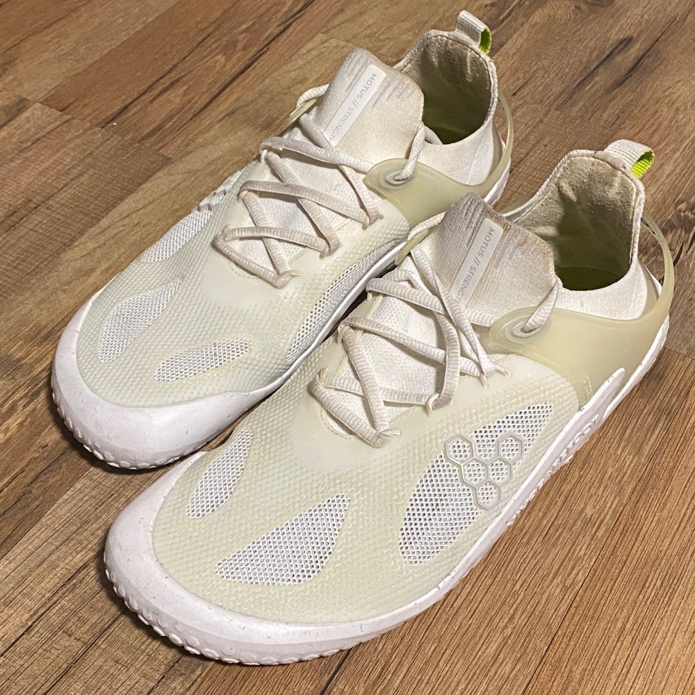 Vivobarefoot Motus Strength Womens White Barefoot Training Shoes US 8.5 EUR 39